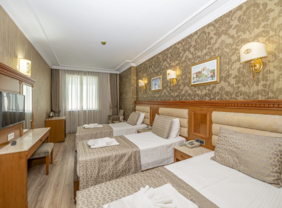 Triple Room