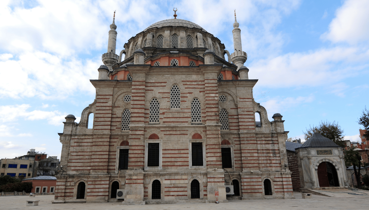 Dalan Hotel - Laleli Mosque exterior with baroque Ottoman stonework in Laleli, Istanbul