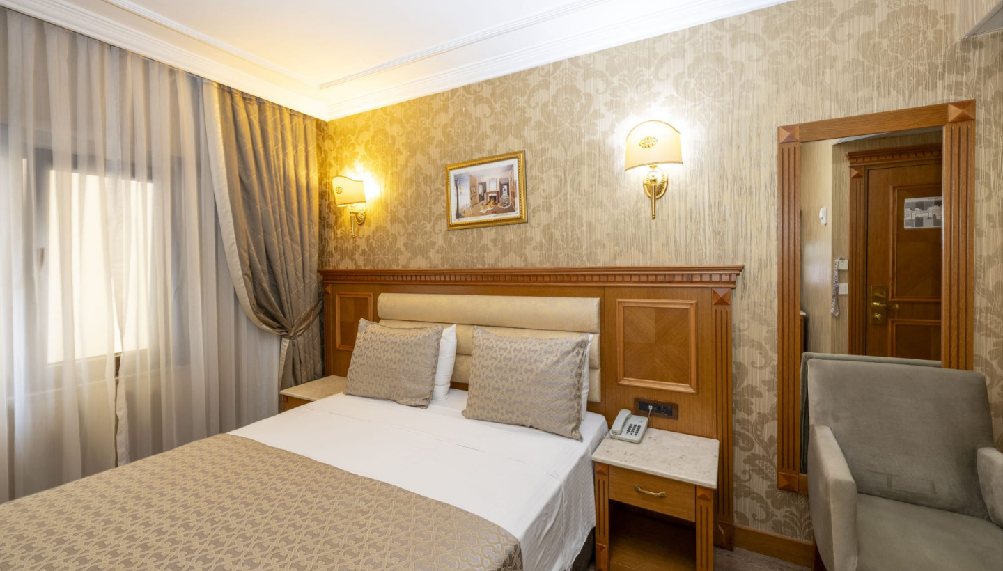 Discover Unmatched Comfort at New Central Hotel